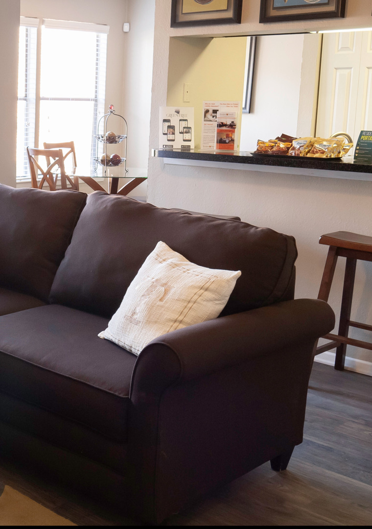 Greentree Apartments In Carrollton, TX