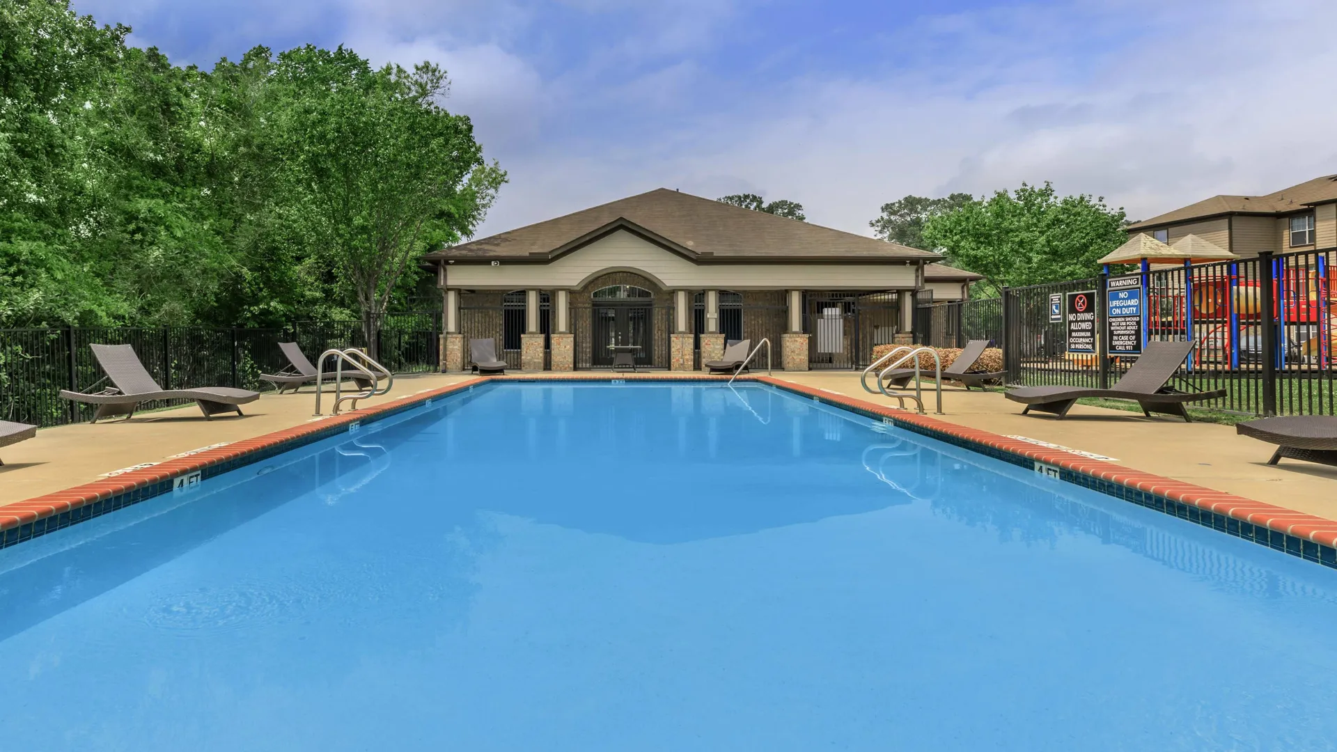 sparkiling pool
