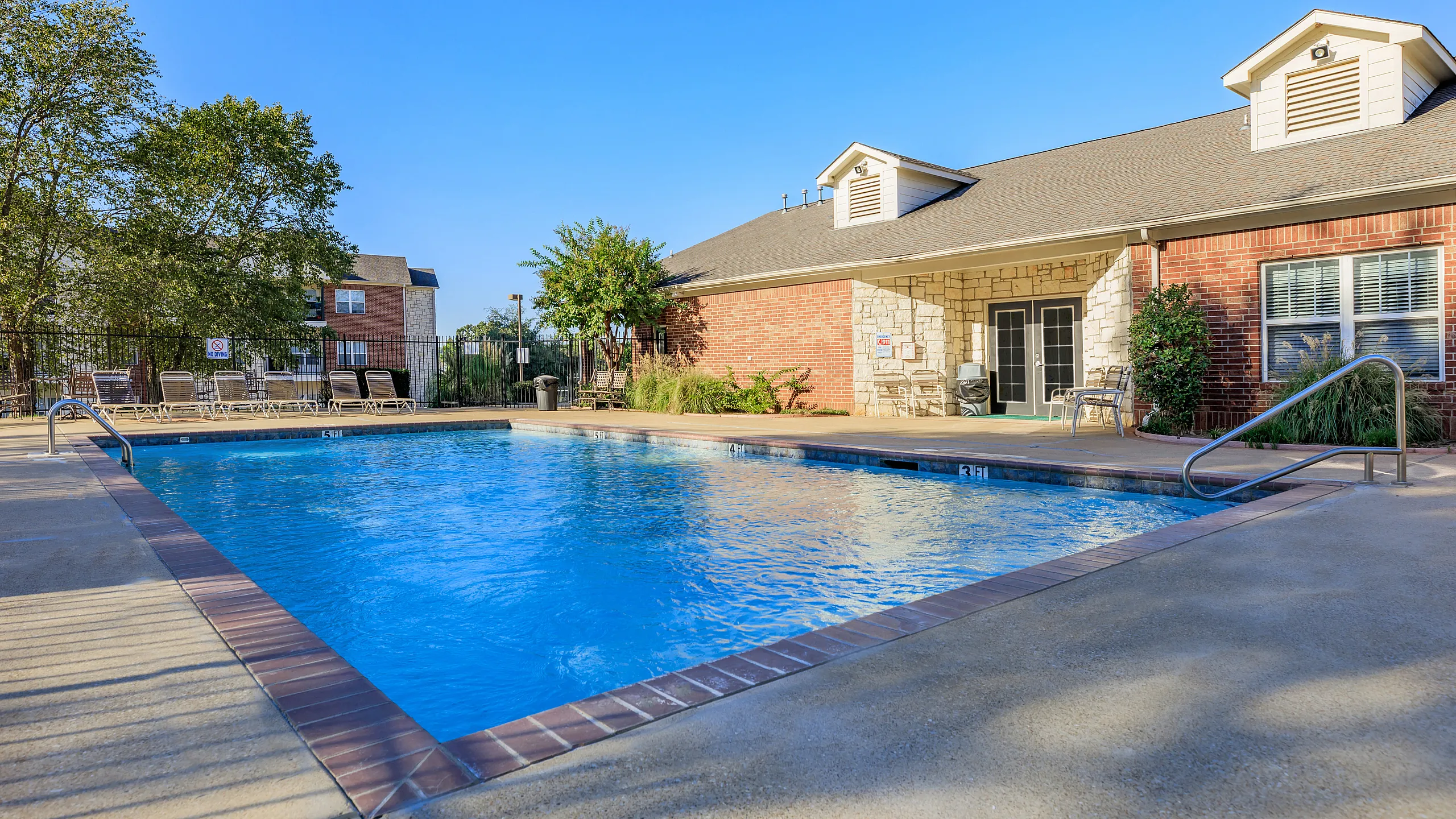 sparkilng pool beside the clubhouse