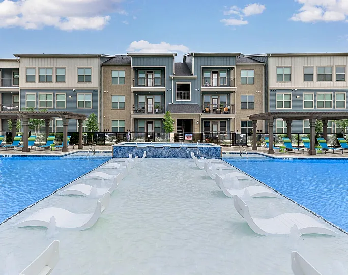 wading pool with lounge seating