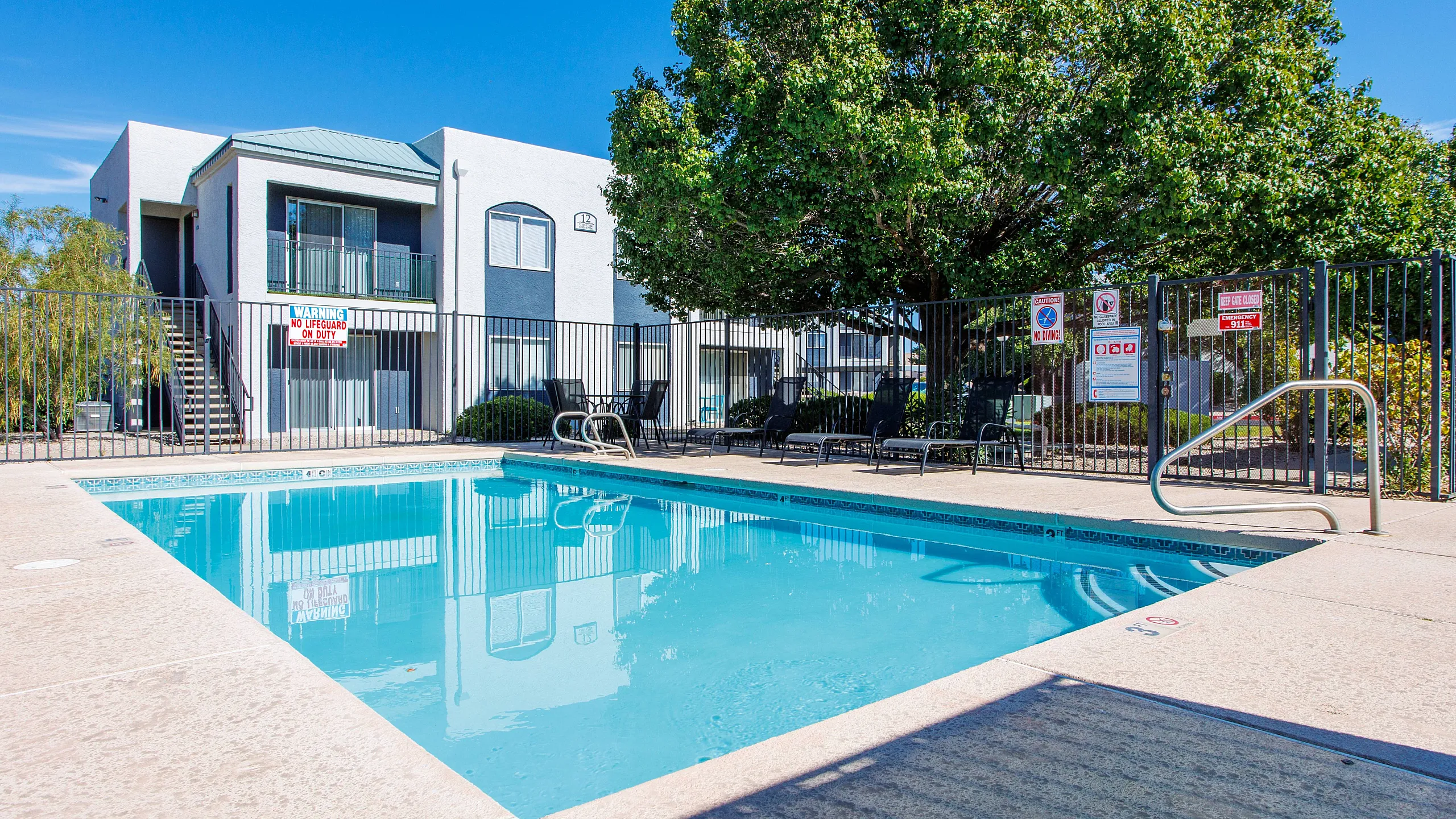 sparkiling pool