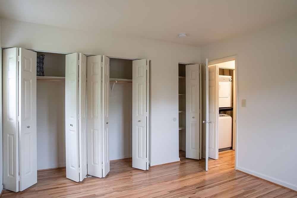 View Photos Severn Square Apartments