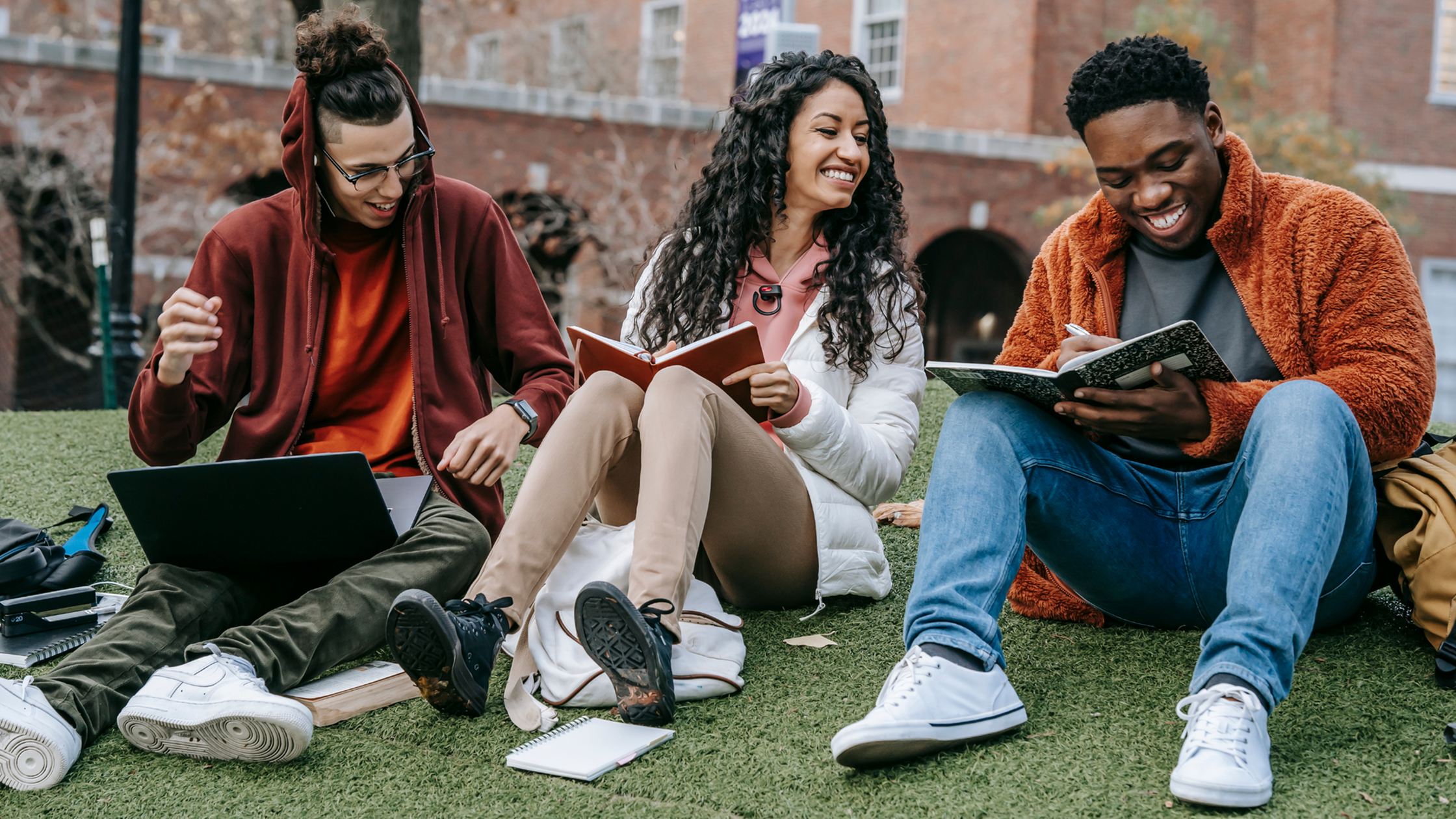 Life in Student Rentals: Kingston, Ontario Students’ Guide to Making Friends-image