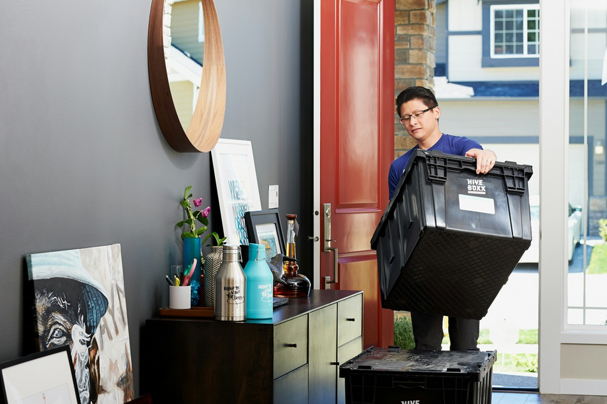 Pros of Living in Student Housing: Oshawa Student Considerations-image