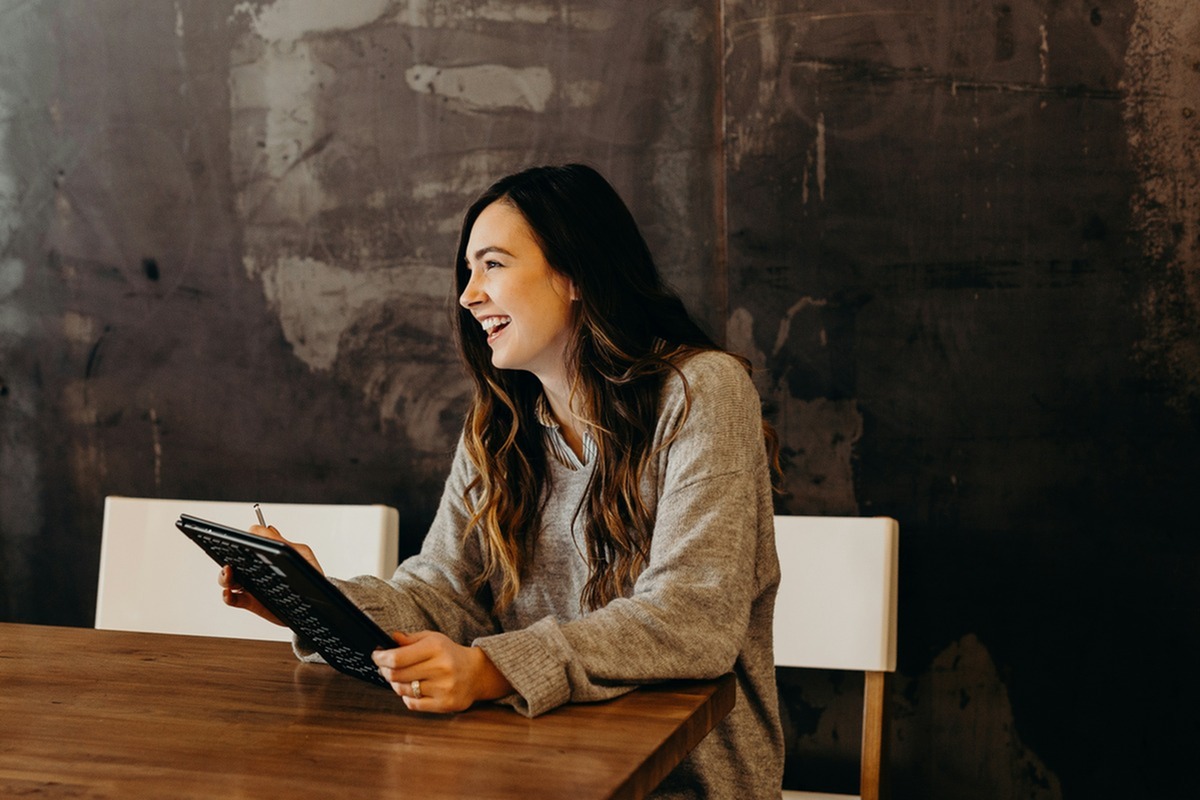 Life in a Room for Rent: Oshawa Near OTU English Major Career Ideas-image