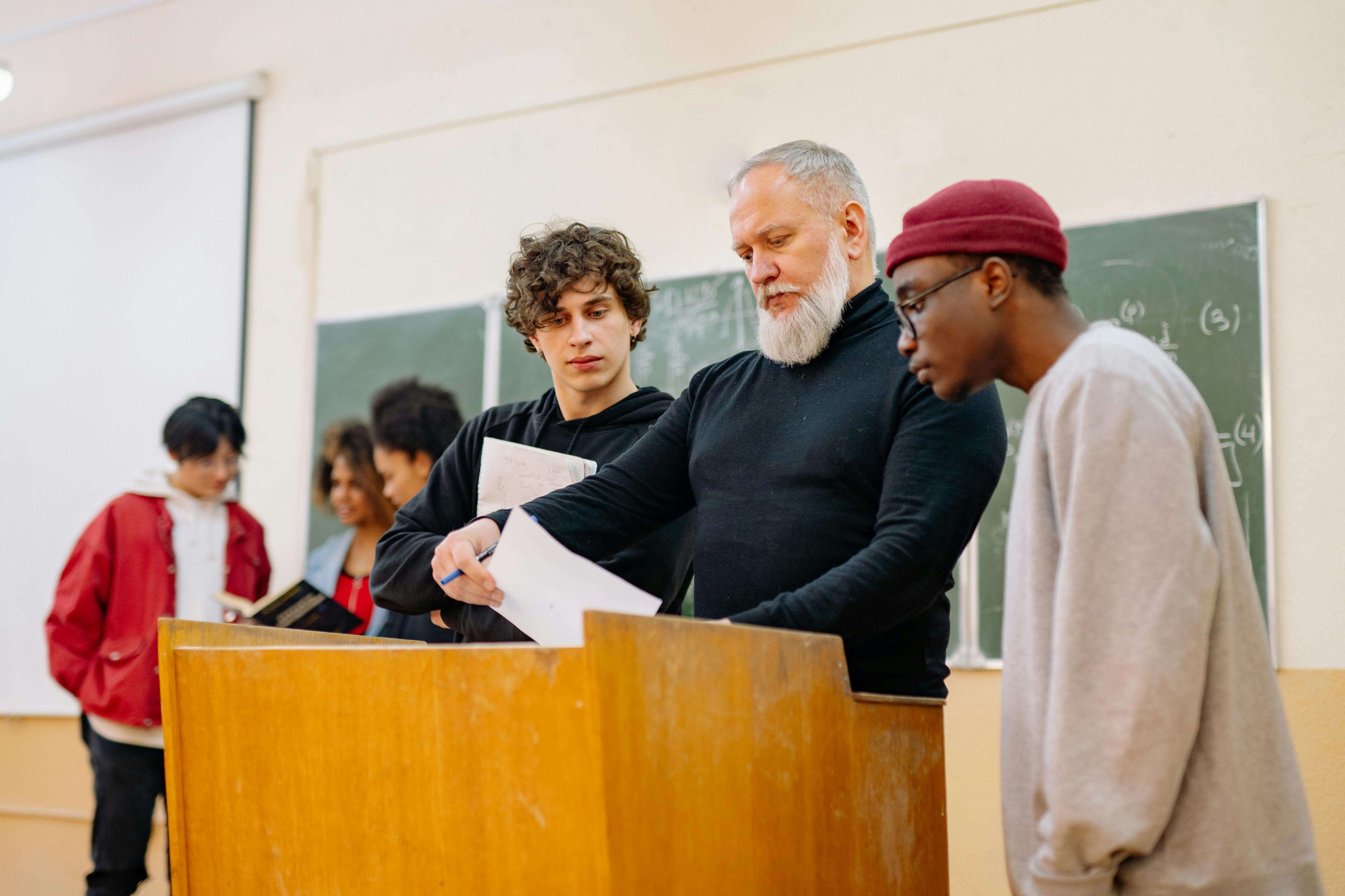 How to Have a Good Relationship with Your Professors-image
