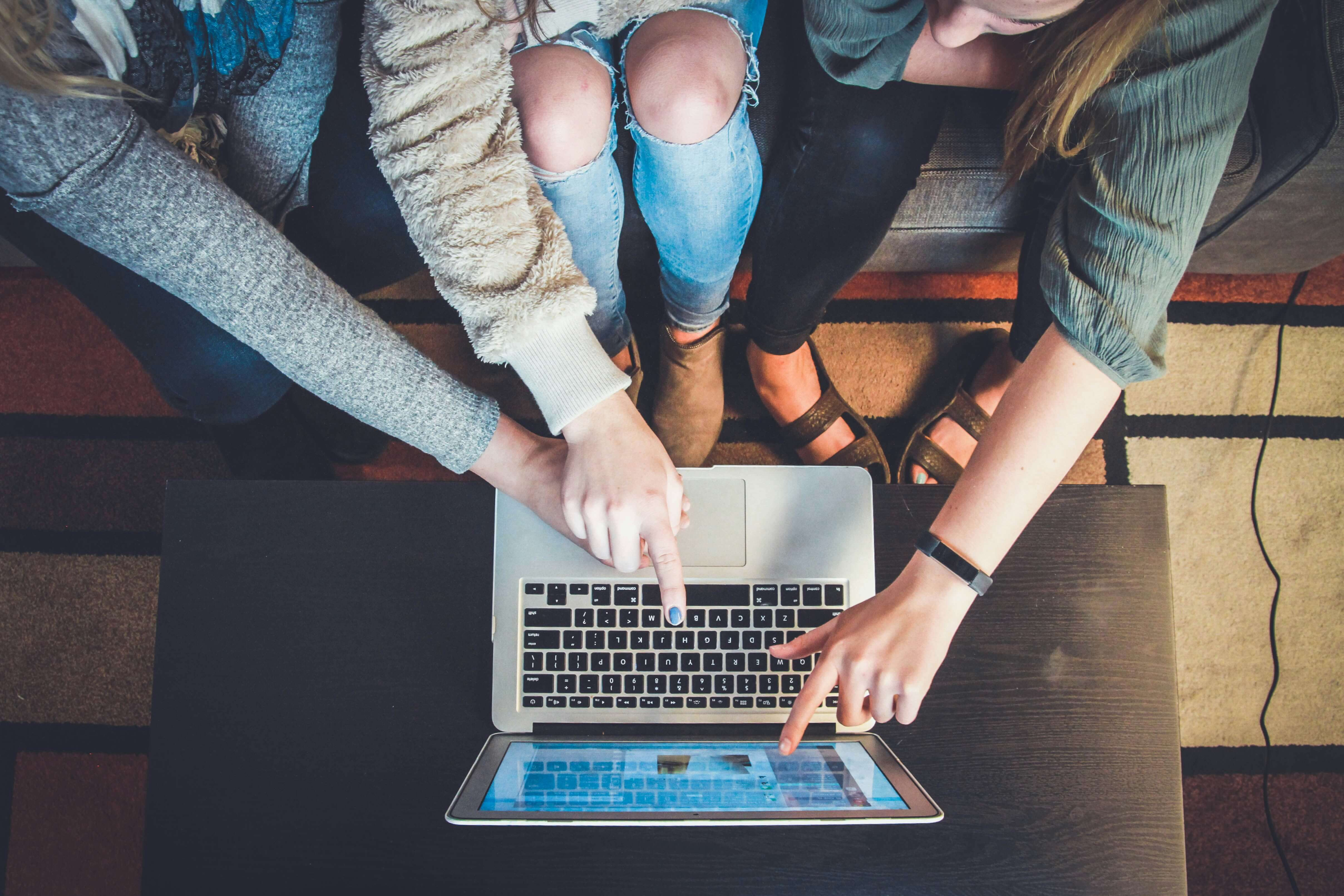 4 Leadership Skills That Will Help You After Graduation-image