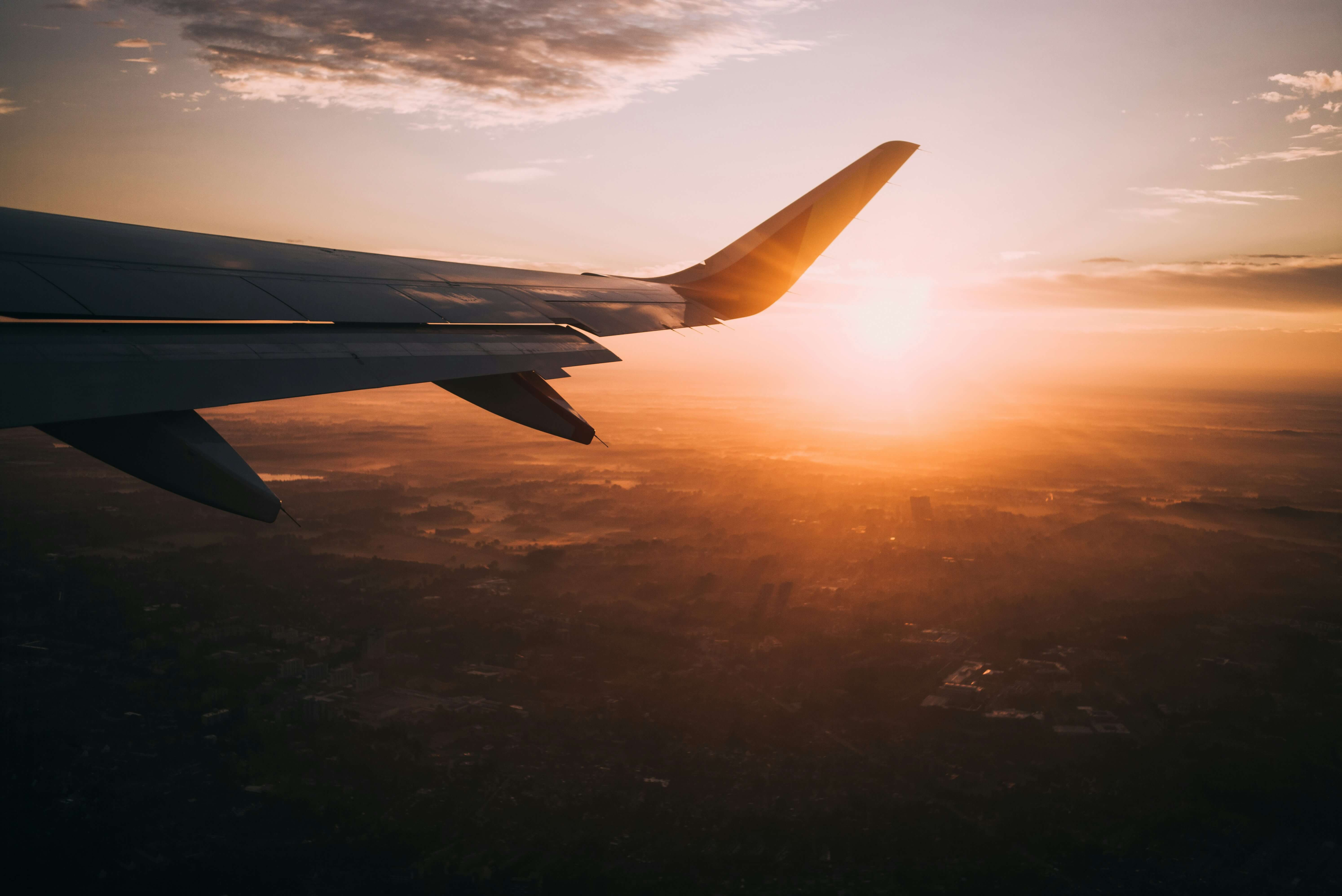 8 Reasons to Travel as a Student-image