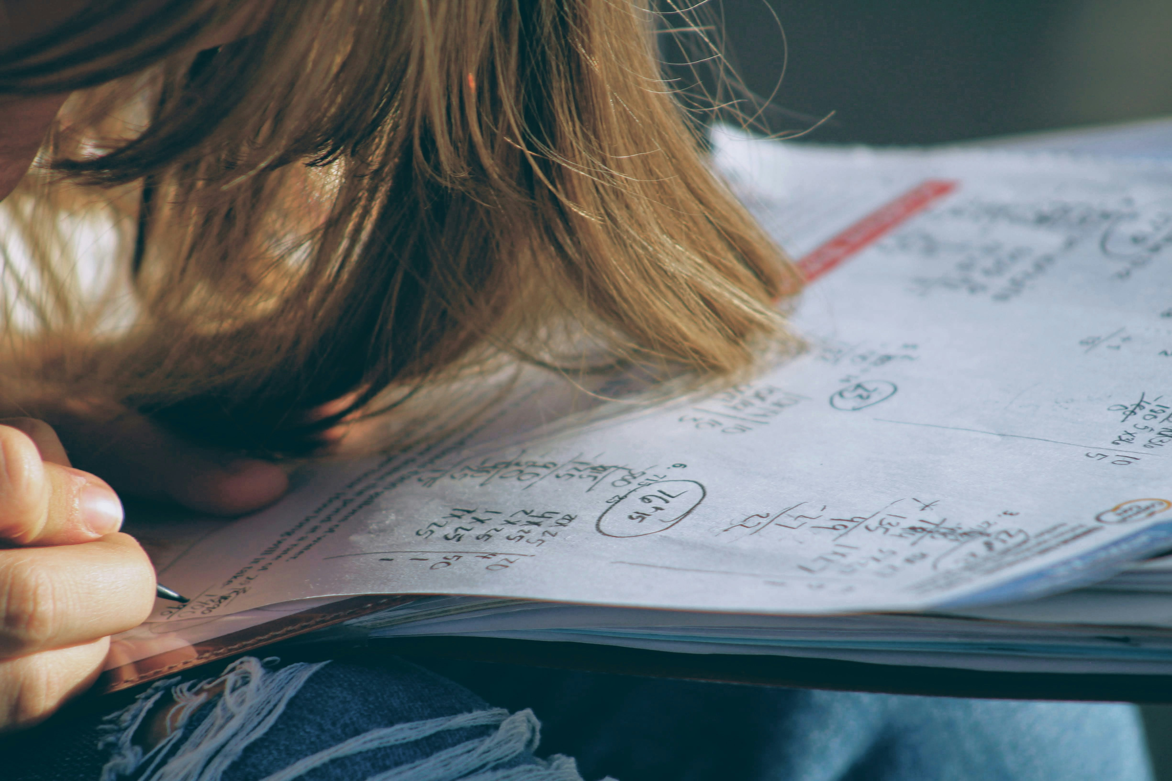 How to Pass the Time Between Classes-image