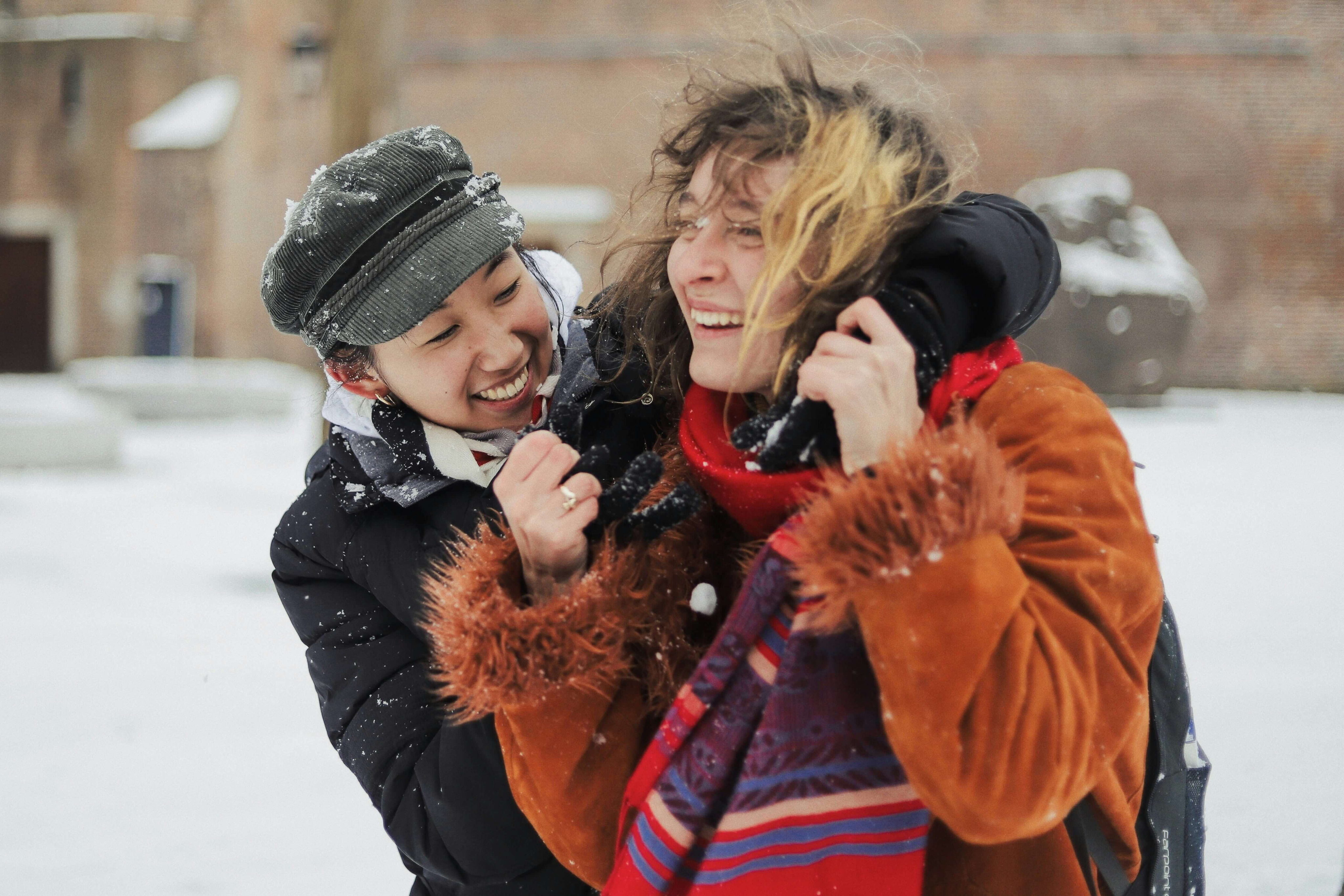 8 Ways to Make New Friends at University-image