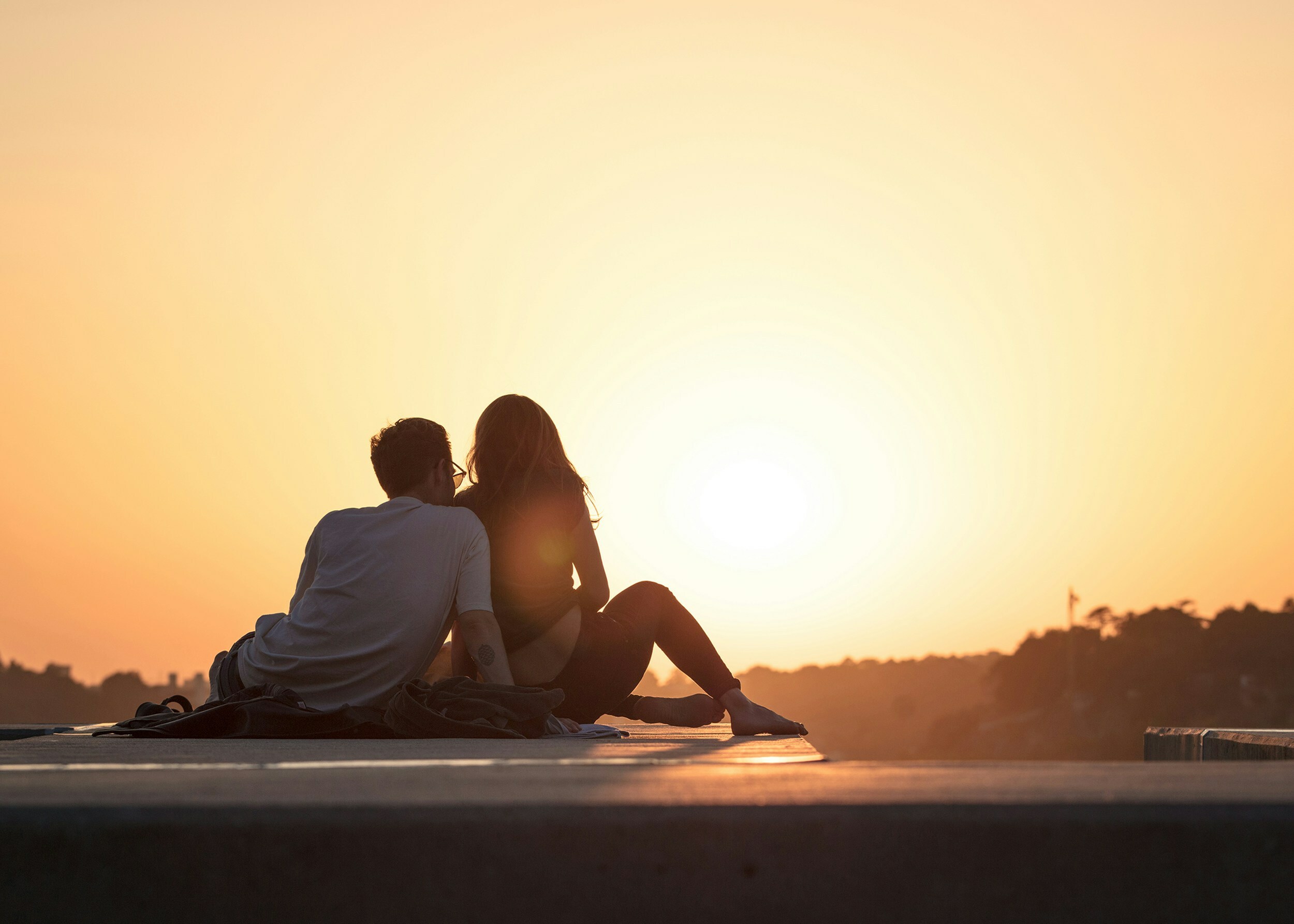 Tips for Being in a Long-Distance Relationship in University-image