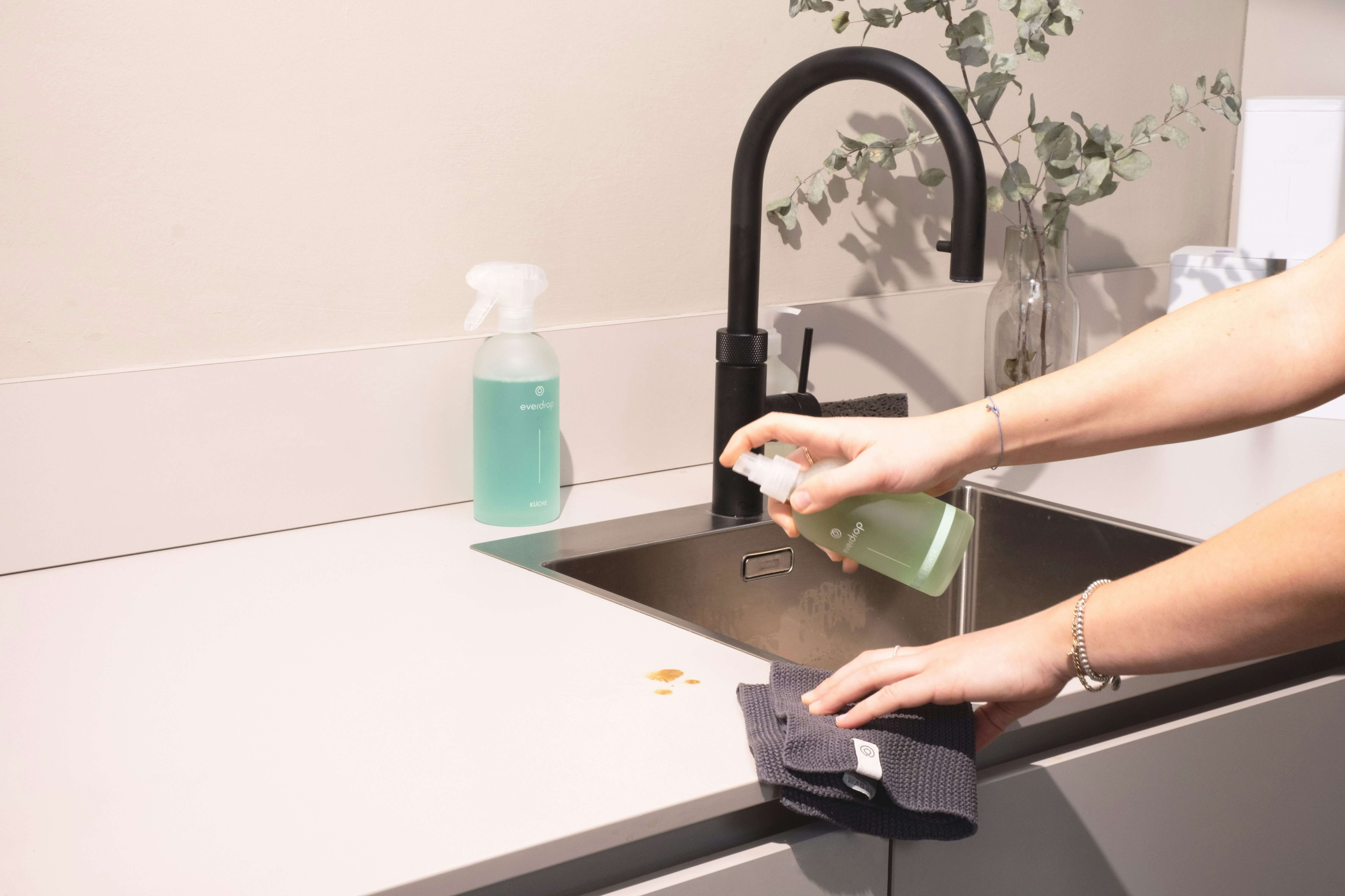9 Ways to Declutter Your Student Apartment-image