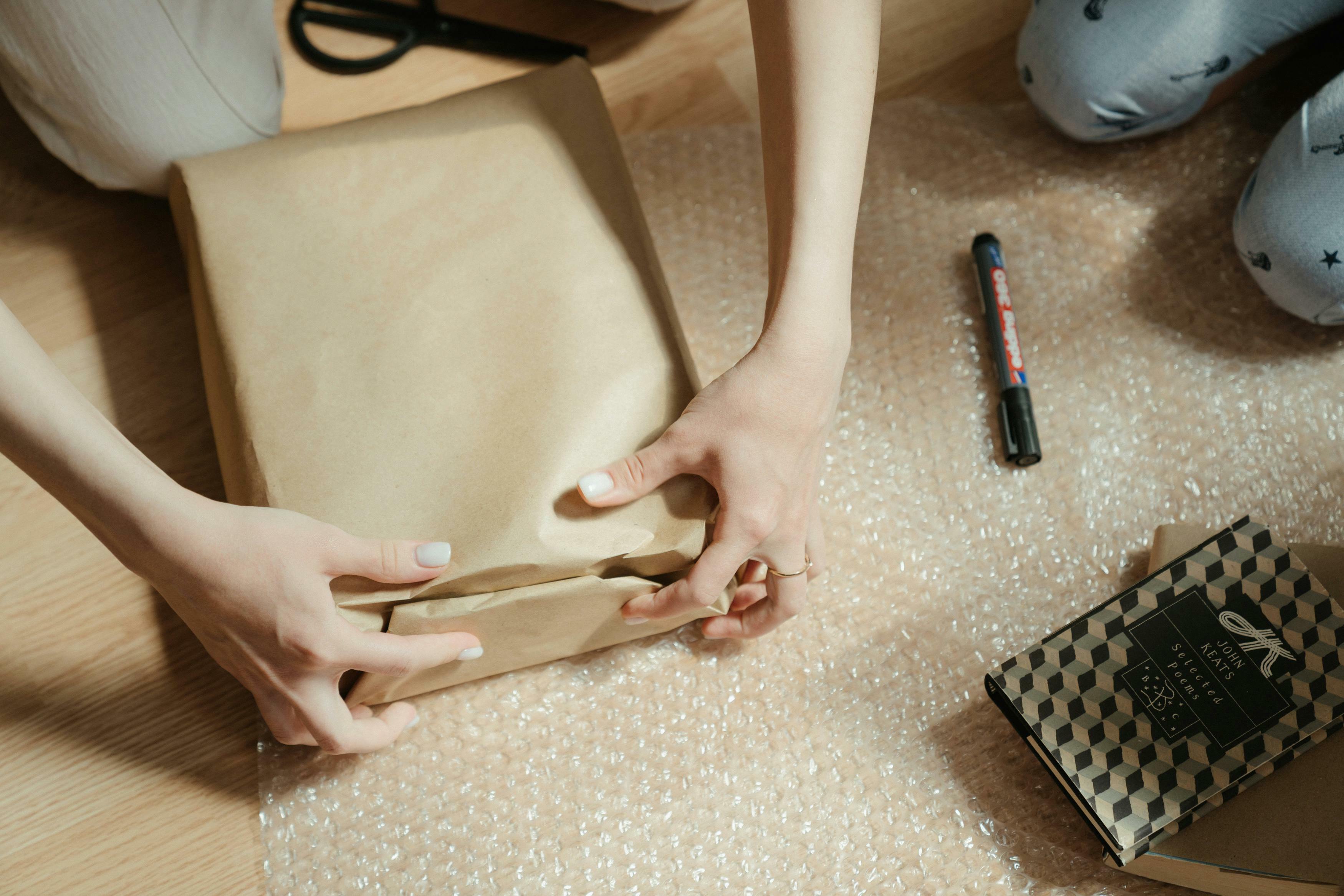 A Packing List for Going Home for the Holidays-image