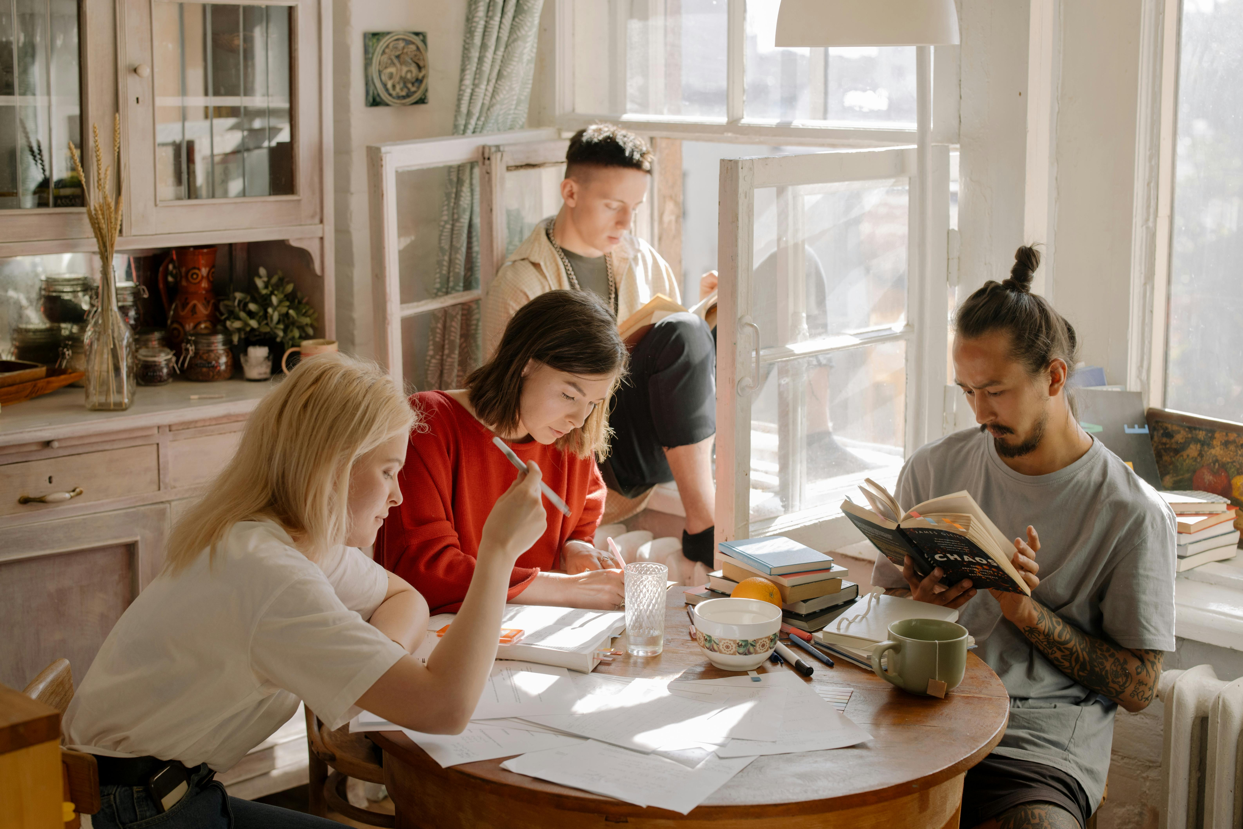 How to Form a Study Group & Have Successful Sessions-image