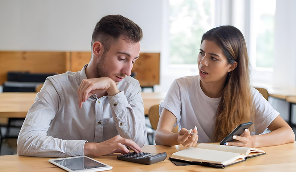 Smart budgeting tips to help students plan finances for the year ahead-image