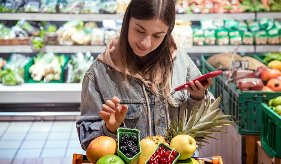 Smart grocery shopping tips for university students on a budget-image