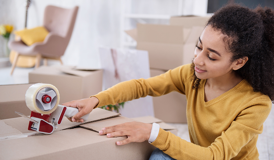 Is self-packing worth it for your student housing move-image