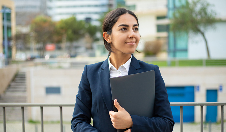 How to use informational interviews to boost your career-image
