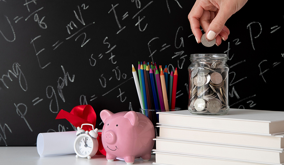 Smart money habits for students that make saving enjoyable-image