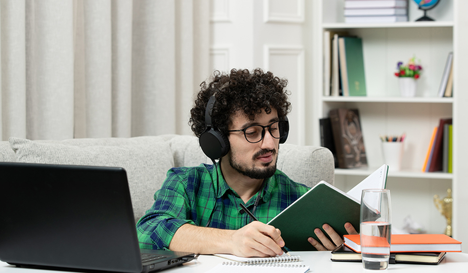 How music can help students manage stress and stay motivated-image