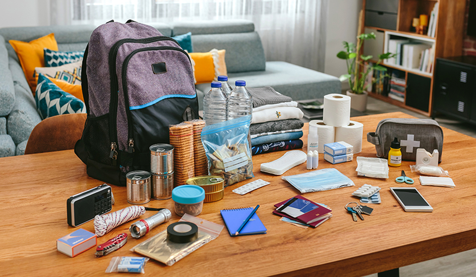 Must-have items for students living off campus-image