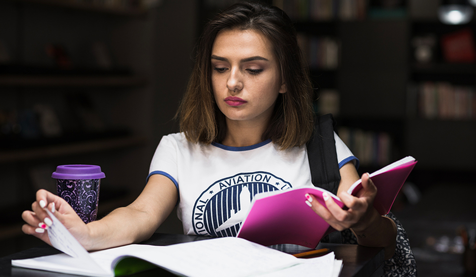 Common first-year university mistakes students should avoid-image