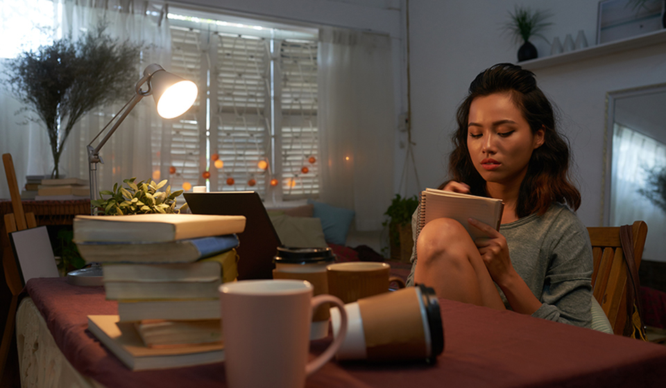How to stay productive on darker nights: A student’s guide-image