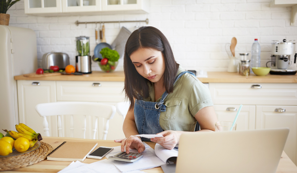 Budgeting do’s and don’ts for students living off-campus in Waterloo-image