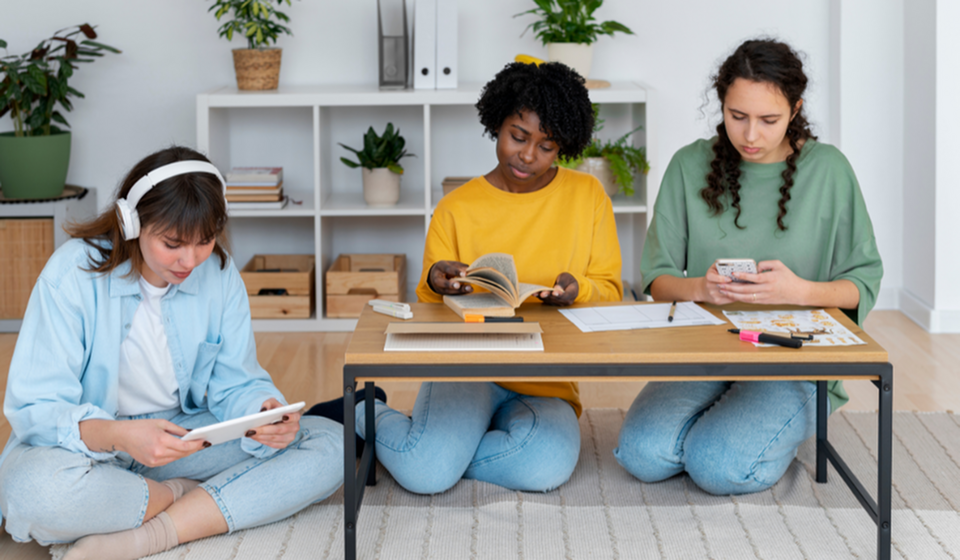 Tips for getting along and avoiding conflicts with roommates-image