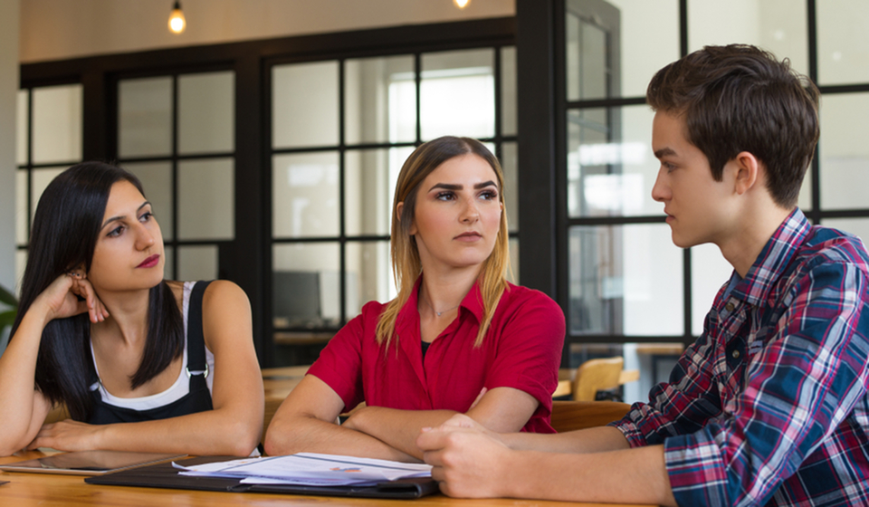 Unexpected experiences students encounter when they begin university-image