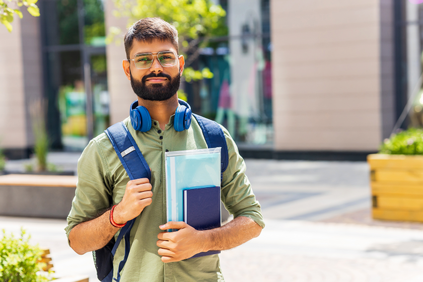 How life changes when you move from school to university-image