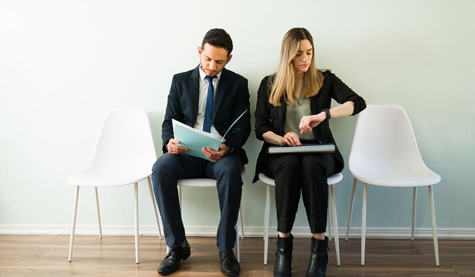 What colours to wear at a job interview: A complete guide-image