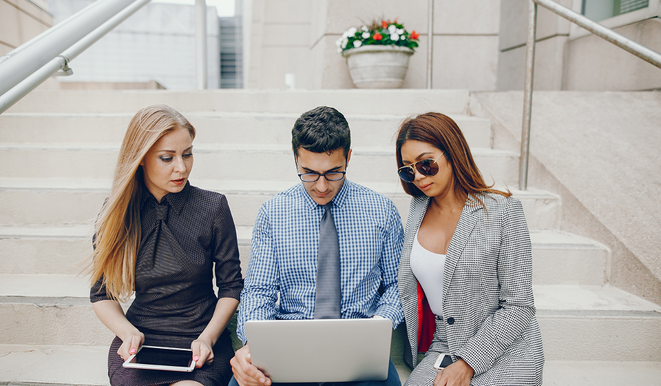 How students can network and build their future careers-image
