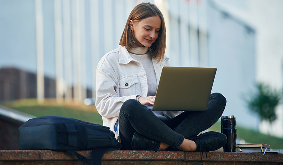 6 flexible careers you can get with any university degree-image