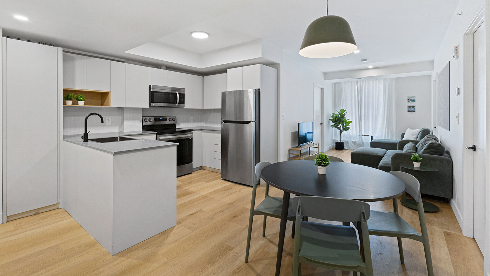 Furnished kitchen in rental in Montreal
