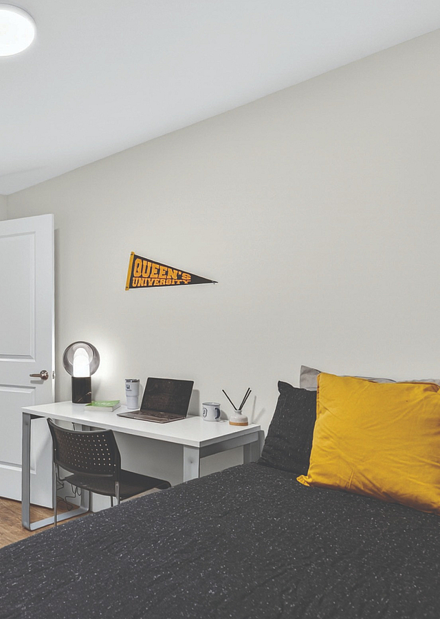 Foundry Princess - Bedroom Workspace