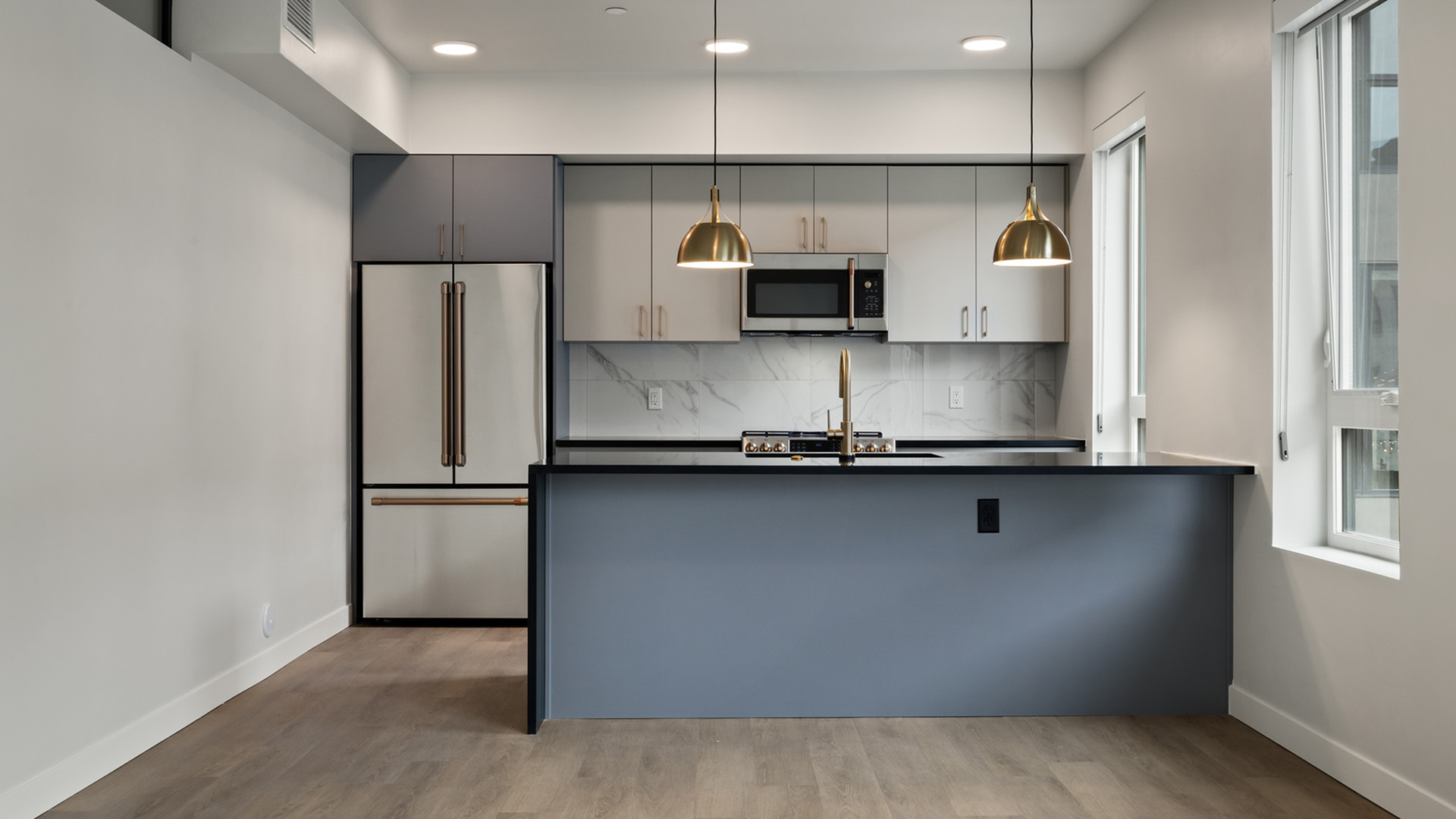 Image of Sugar Alley's Ivory Units Kitchen