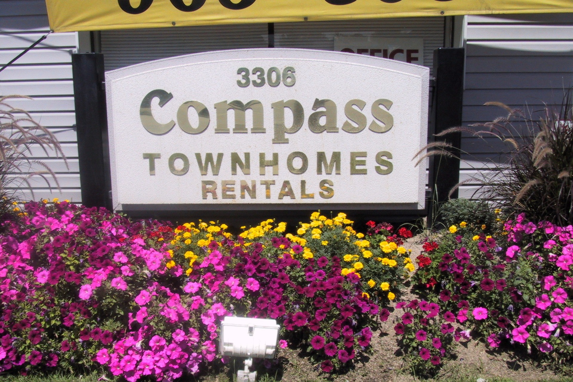 Compass Sign