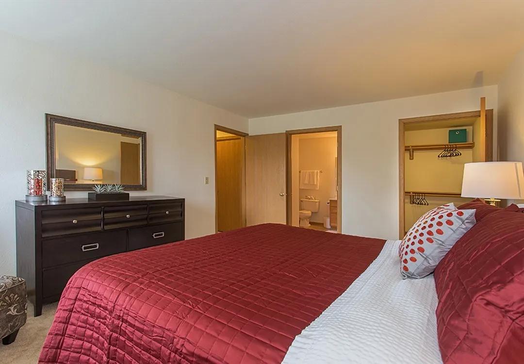 View Photos Courtyard Junction Apartments