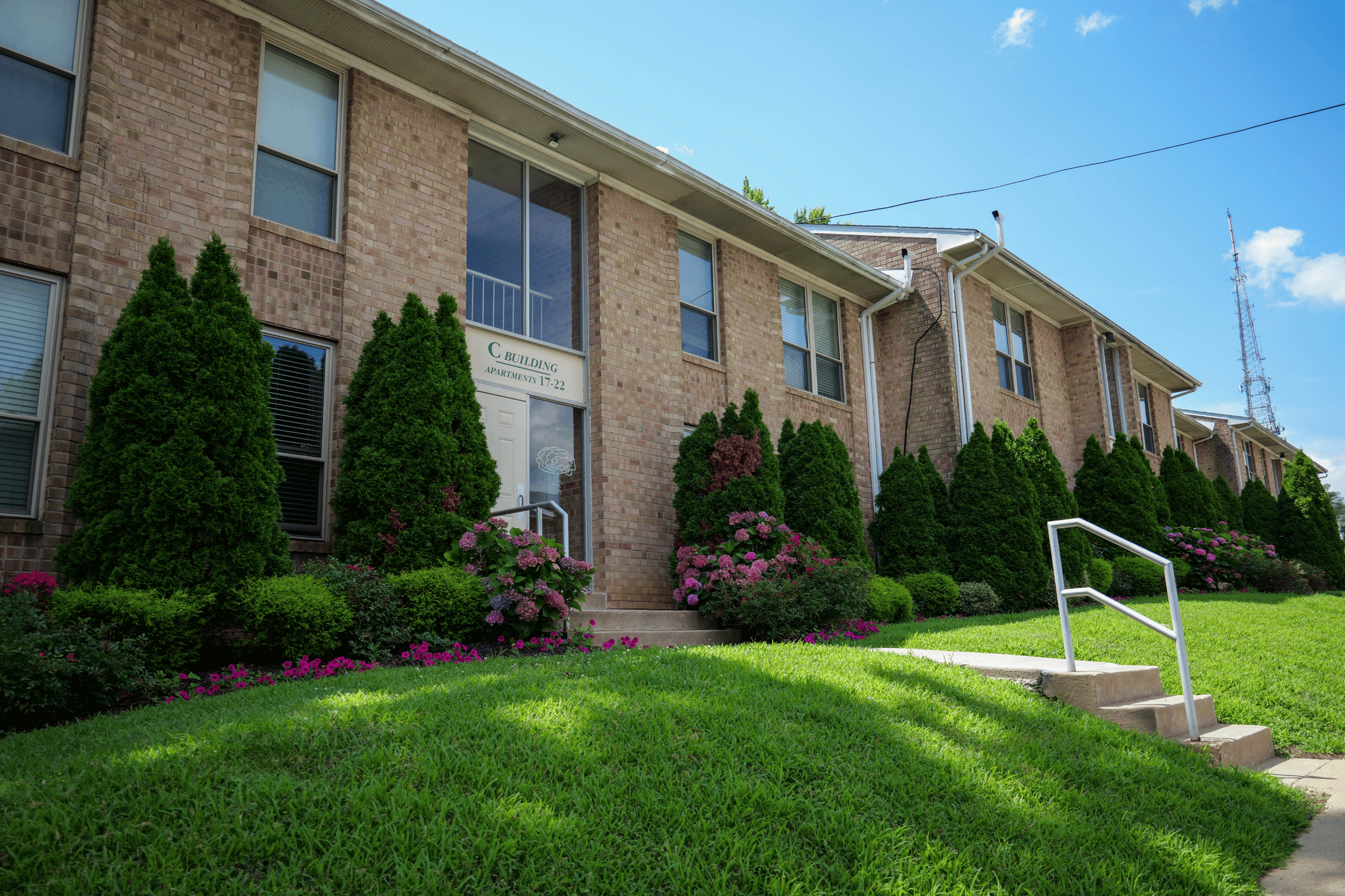 Why Rent a Studio Apartment in Roxborough, PA?-image