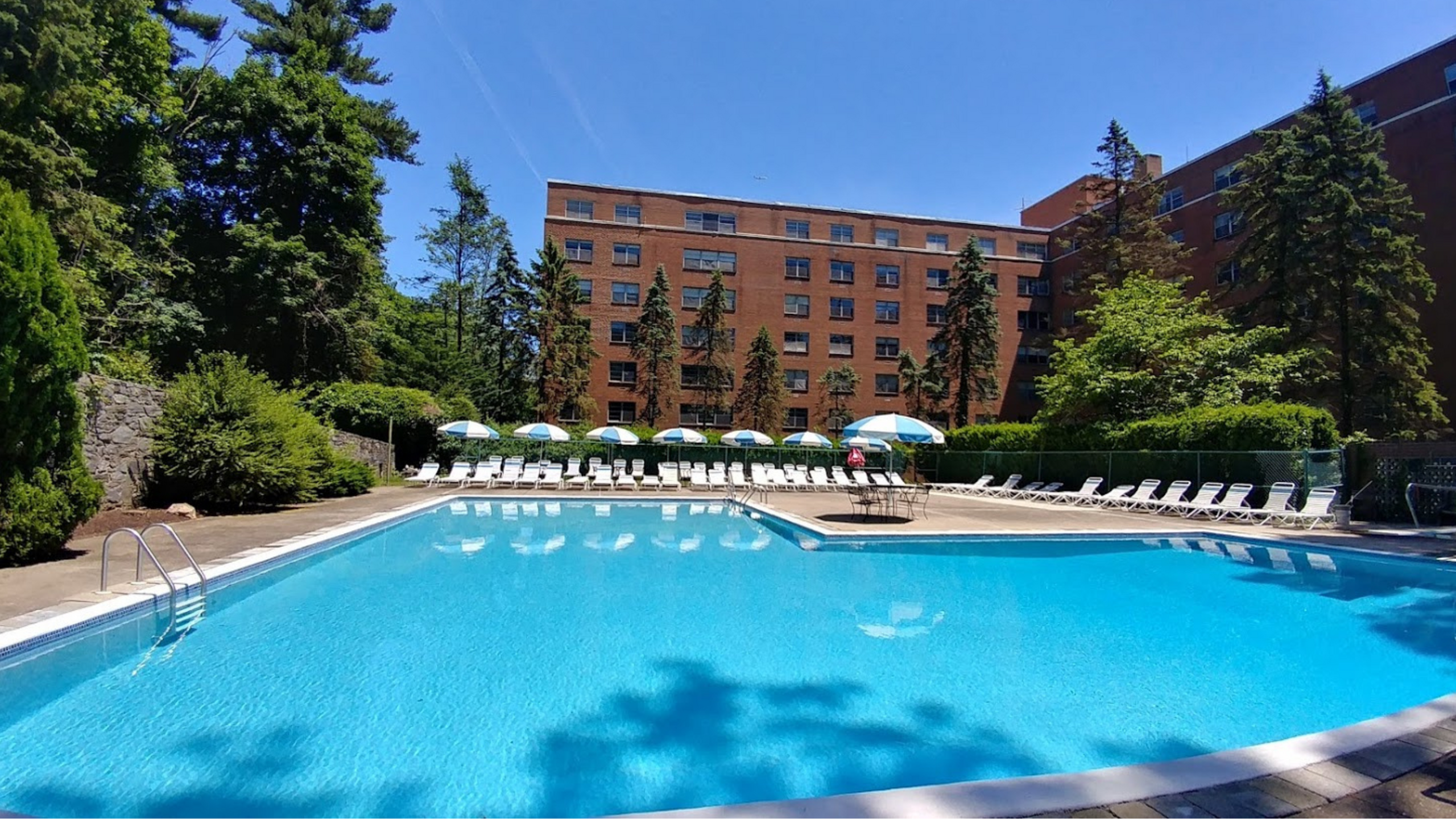 Rosemont Plaza Pool