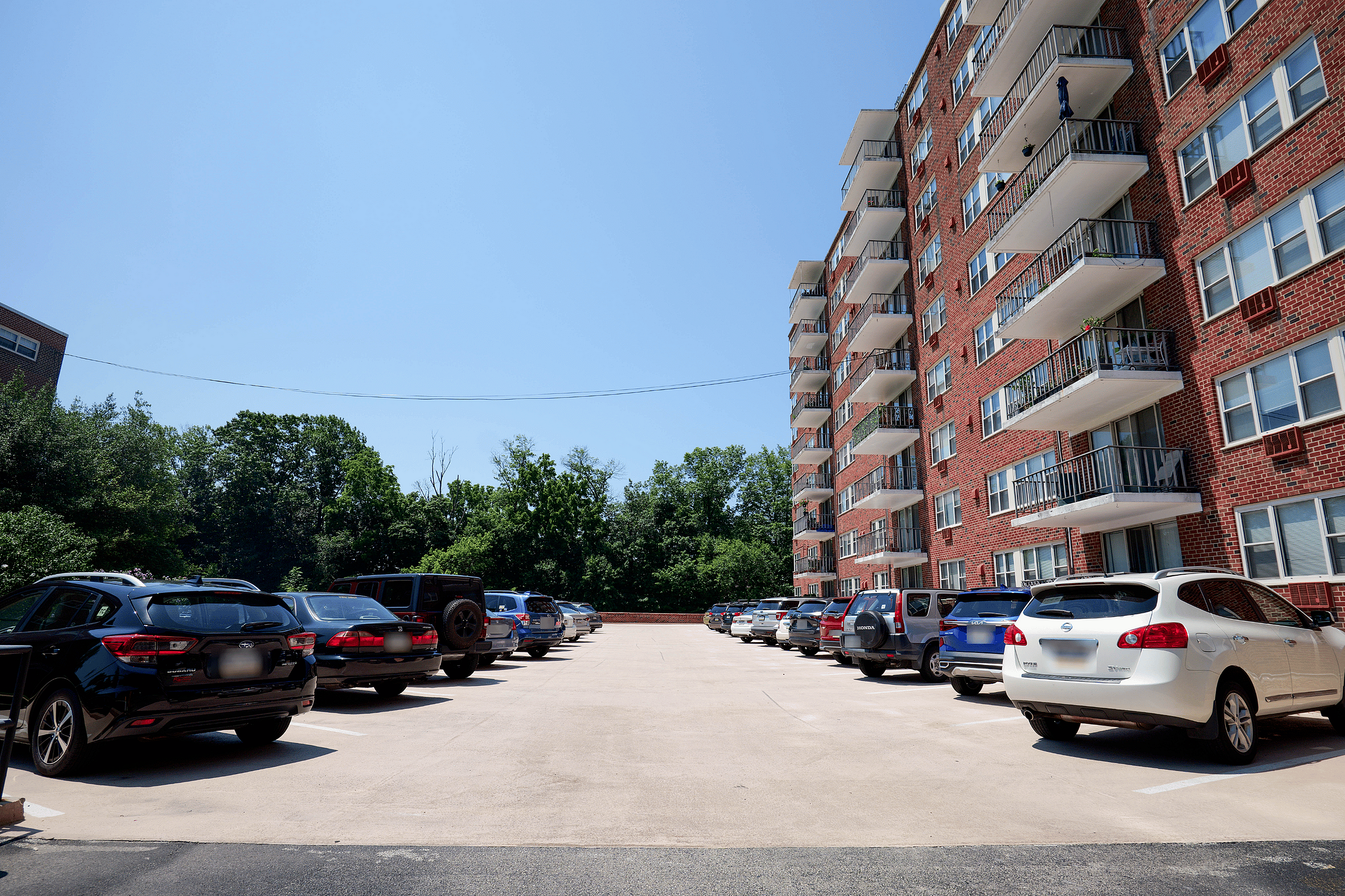 Free onsite parking available at the 55+ apartment complex on the Main Line in Philadelphia.