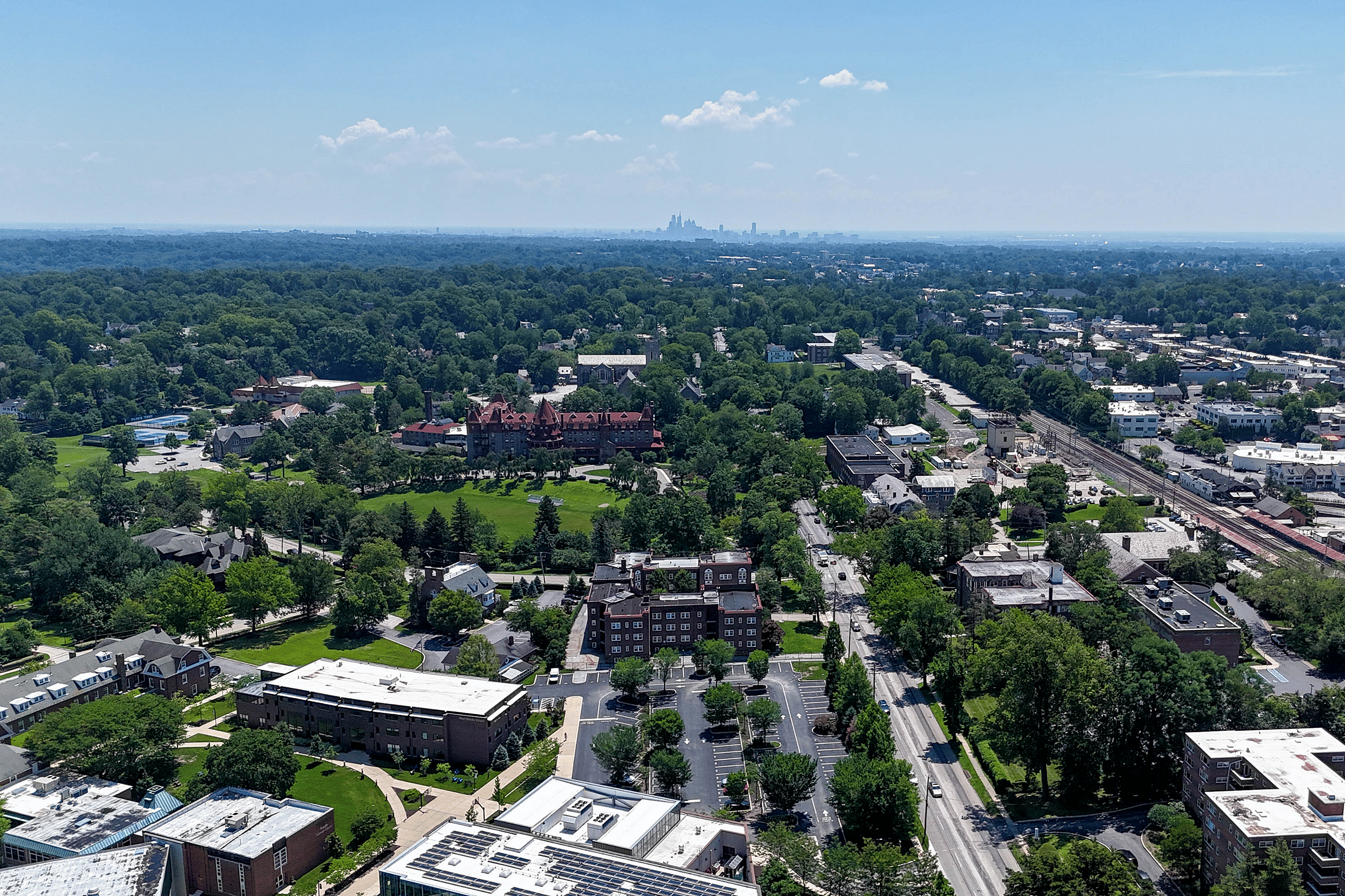 55+ apartment complex located close to Philadelphia on the Main Line.
