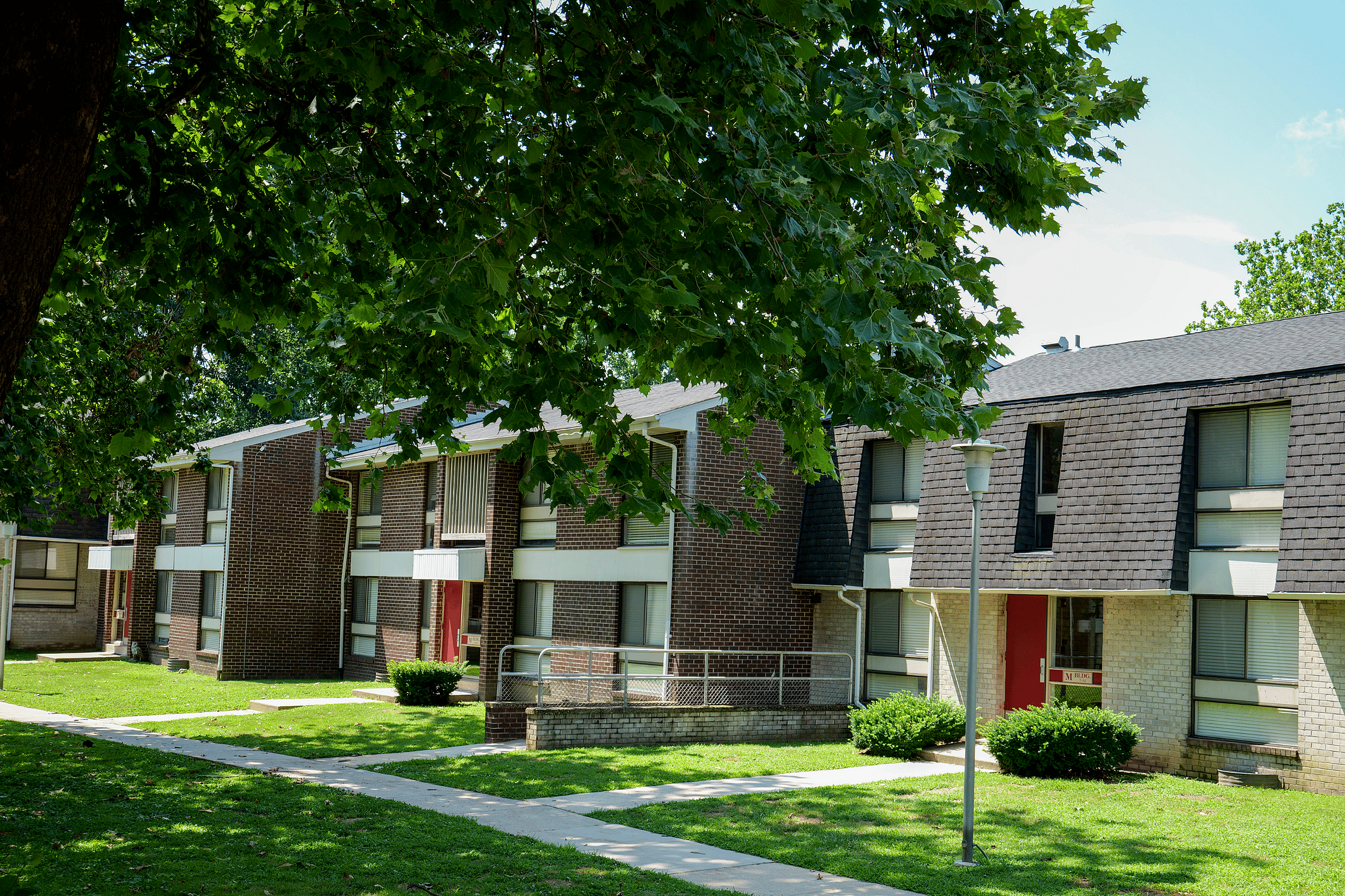 Apartment community near Philadelphia universities, shopping, and dining