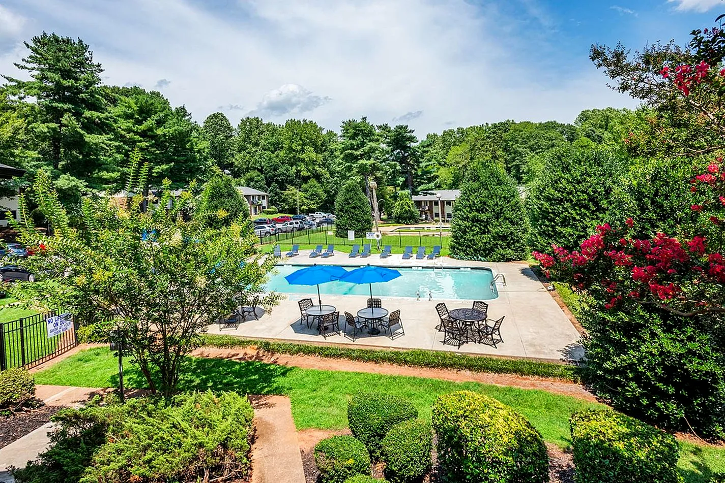 Sparking Swimming Pool