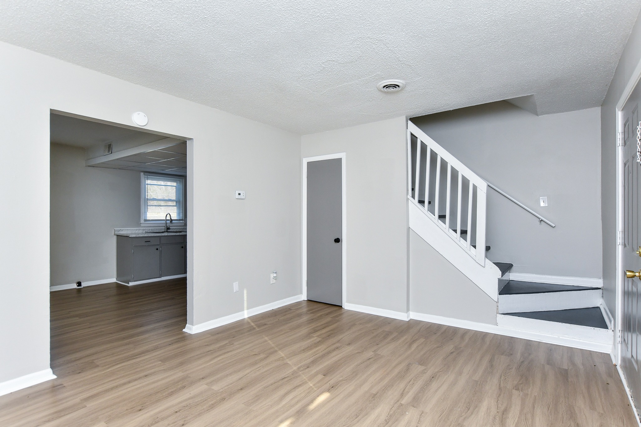 Living Area (2)