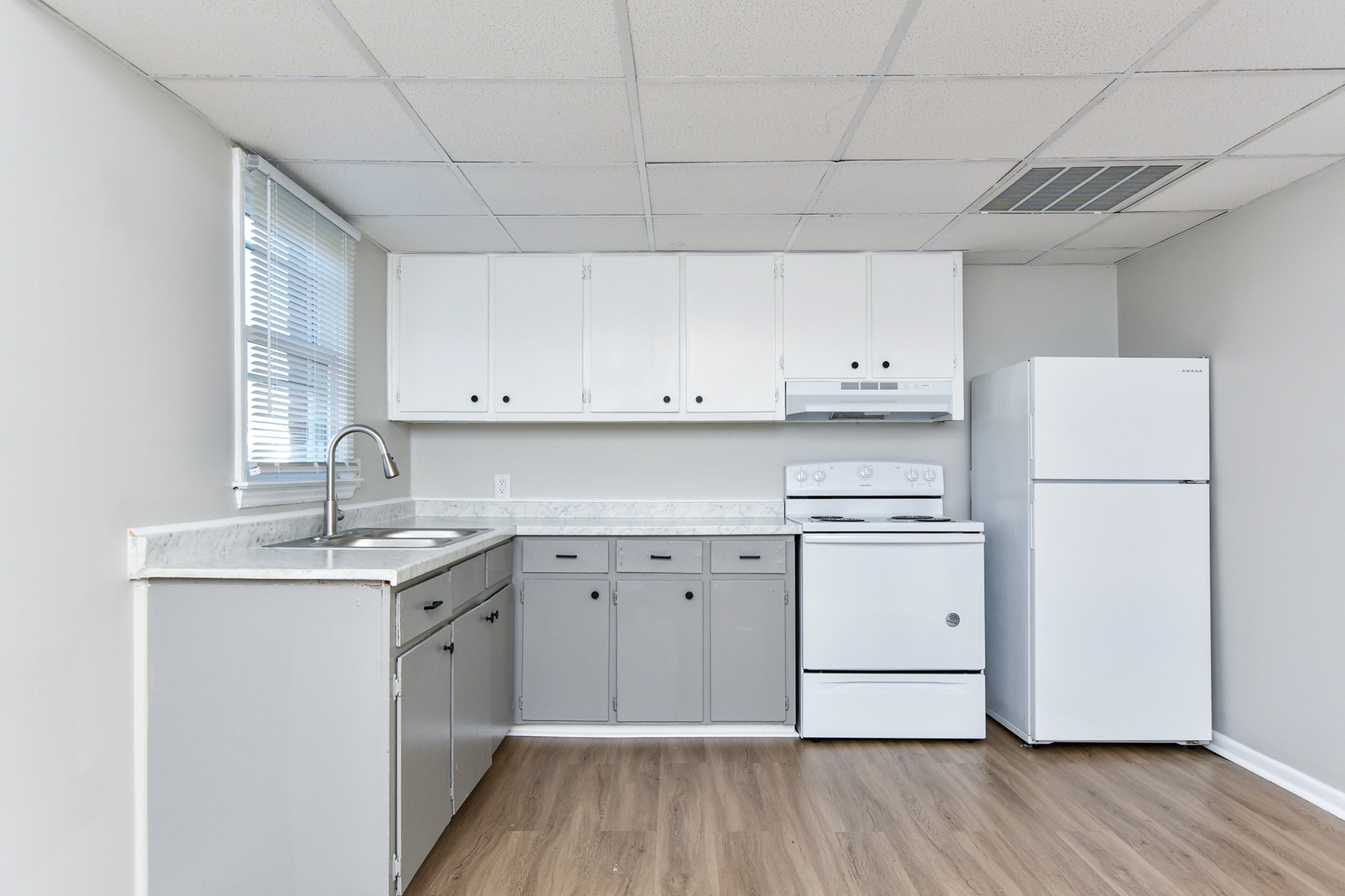 Kitchen (2)
