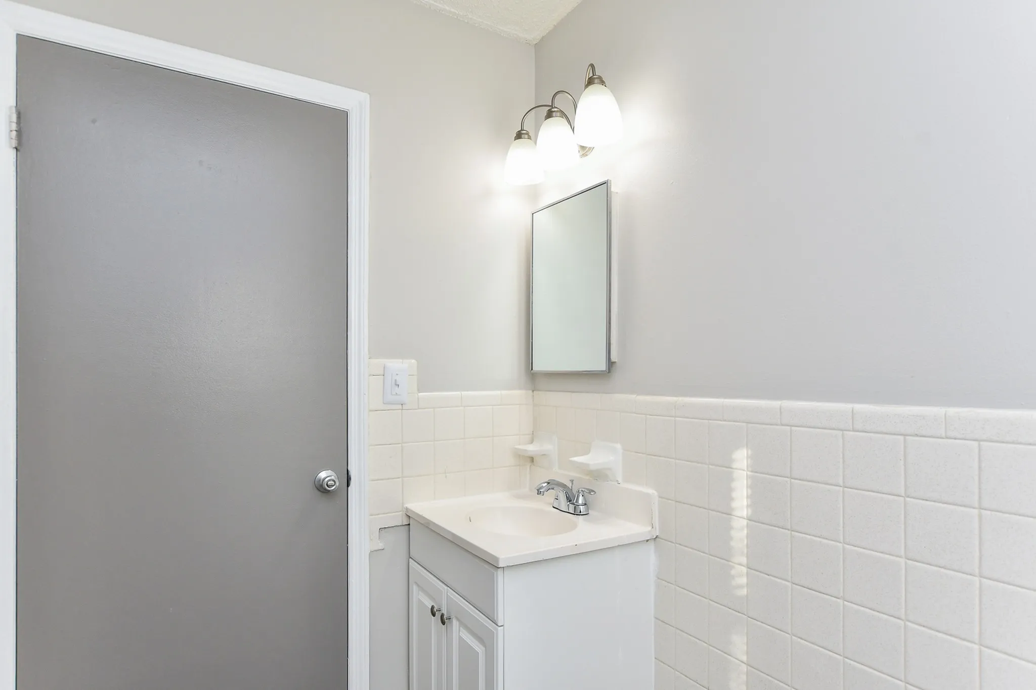 Bathroom (2)