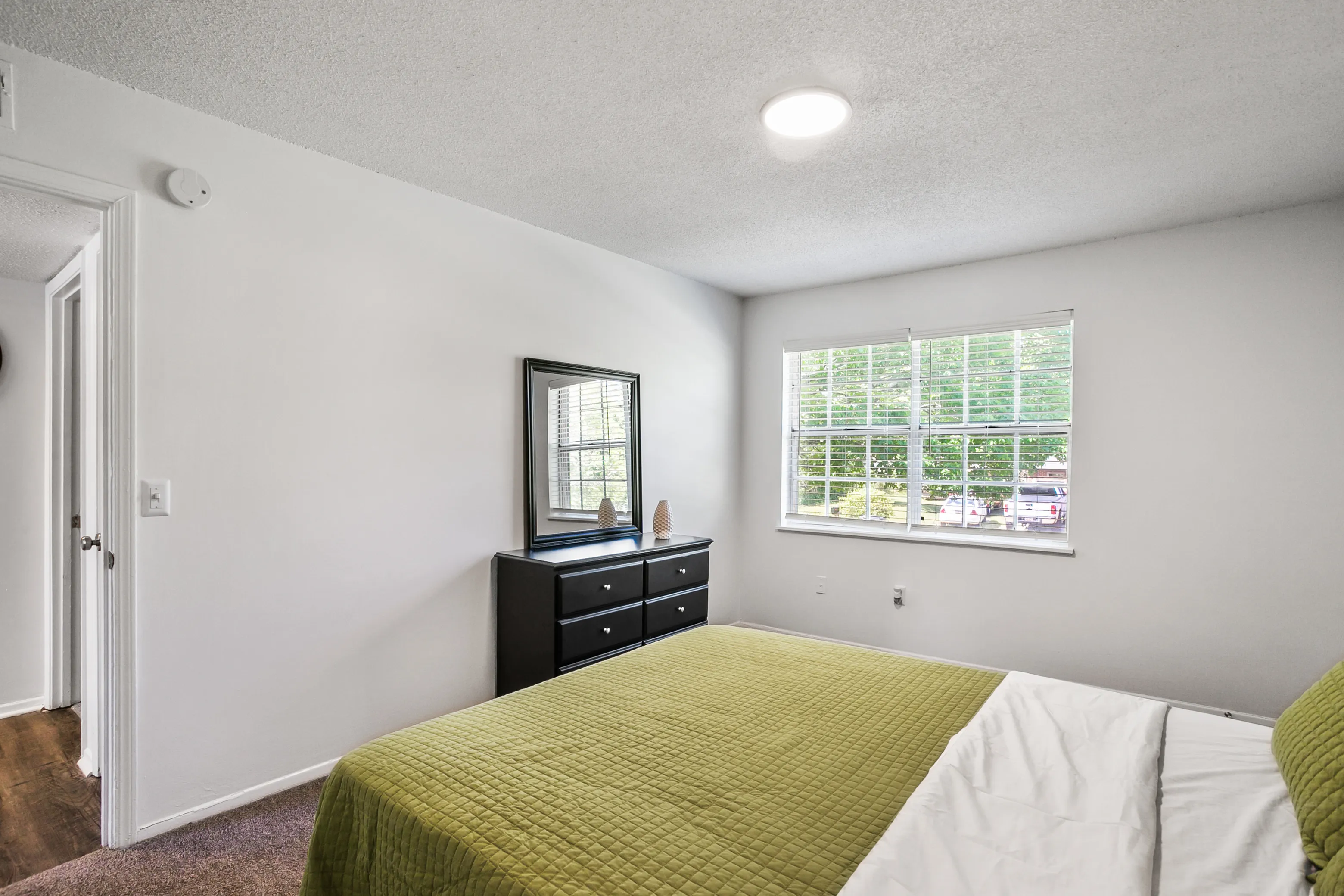 Room 1 (1)