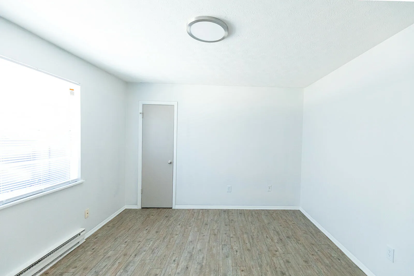Room (1)